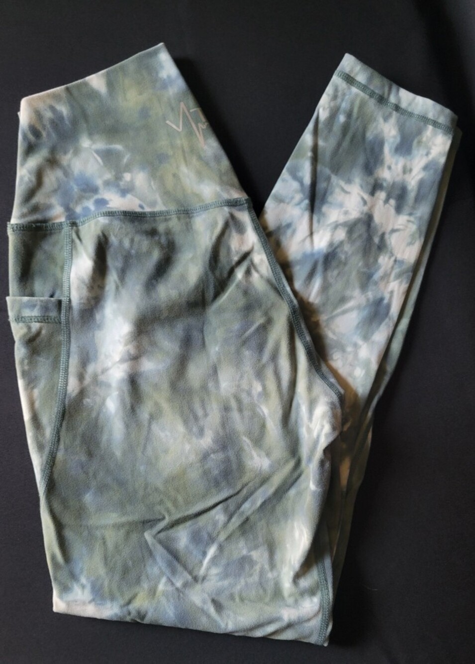Vital Apparel Plush Marble Leggings Size M